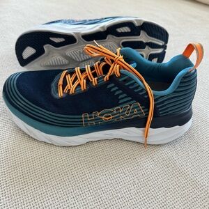 Hoka Bondi 6 Women’s Running Sneakers